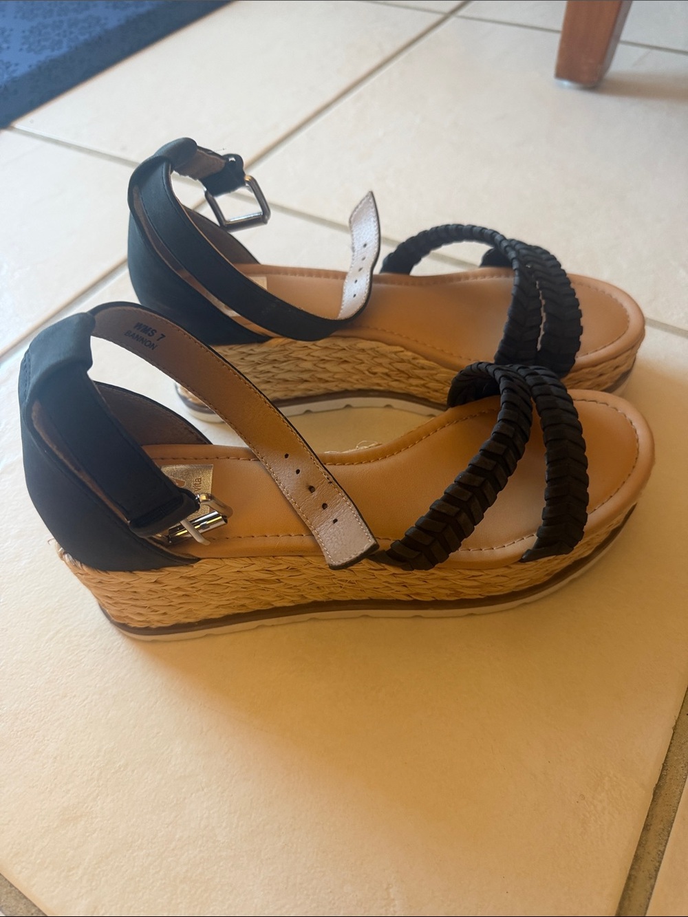 Dolce Vita Bannon Raffia Wedge Sandals Med-High Heels size 7